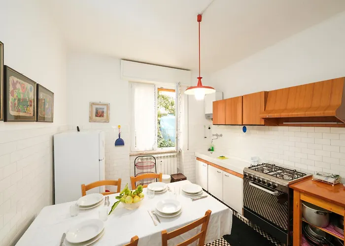 Sans Souci - Citra O11019-lt-0355 * Monterosso al Mare
